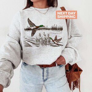 Retro Mallard Ducks Fall Sweatshirt, 90s Waterfowl Duck Outfit, Duck 05